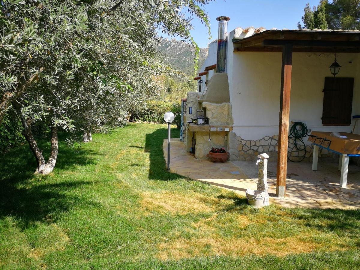 Villa Murgia Solanas  Ngoại thất bức ảnh